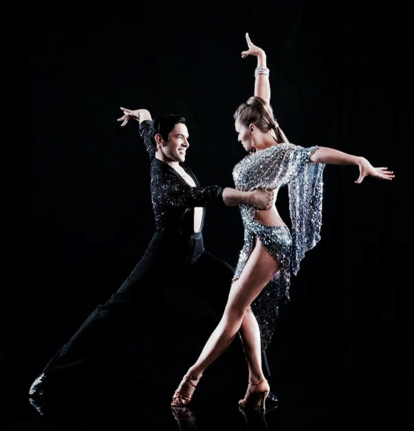 乌鲁木齐舞蹈培训机构为您讲述拉丁舞比赛最重