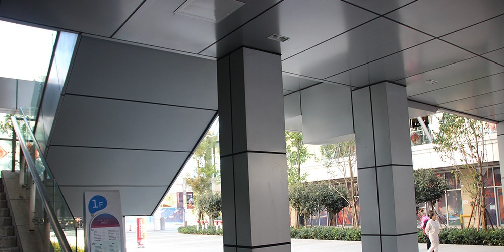 昆明南悦城商场铝单板室内外装饰项目