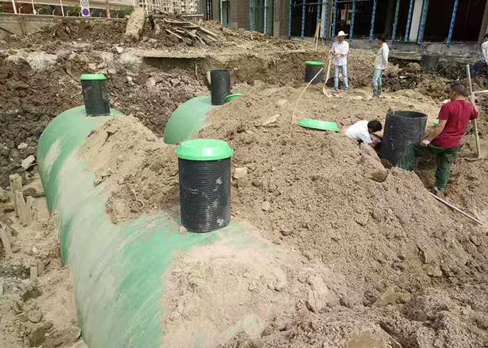 华威物流园预埋模压玻璃钢化粪池工程