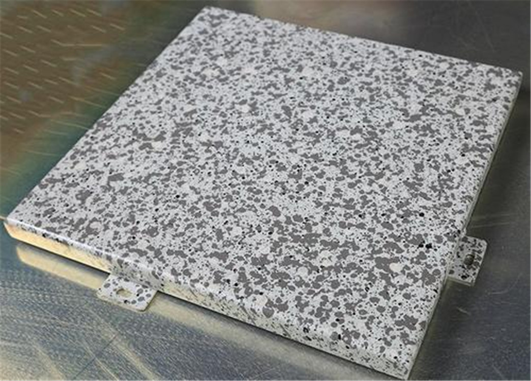 云南防石紋鋁單板