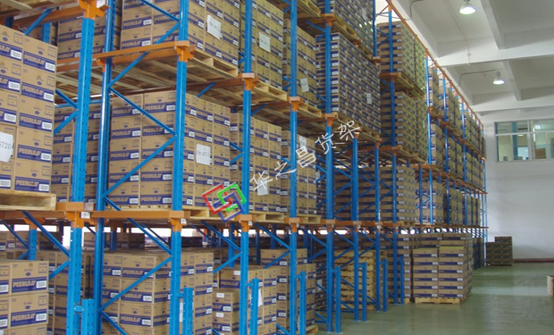 昆明仓储货架常见的几种排列布置方式