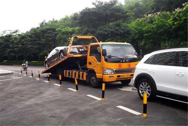 黑龙江/黑河道路救援厂家科普当车辆翻车时应做好哪几点措施