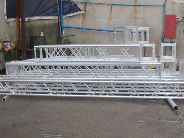 云南铝合金舞台桁架在使用怎样做才能防止桁架变形