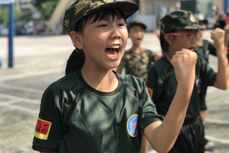 黄埔军事校夏令营活动-擒敌拳