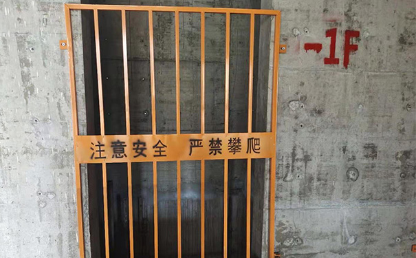 贵州施工电梯门