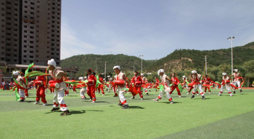 陕北的安塞腰鼓是陕西最出名的文化