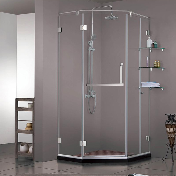 钢化玻璃适合浴室使用吗 浴室玻璃隔断怎么选