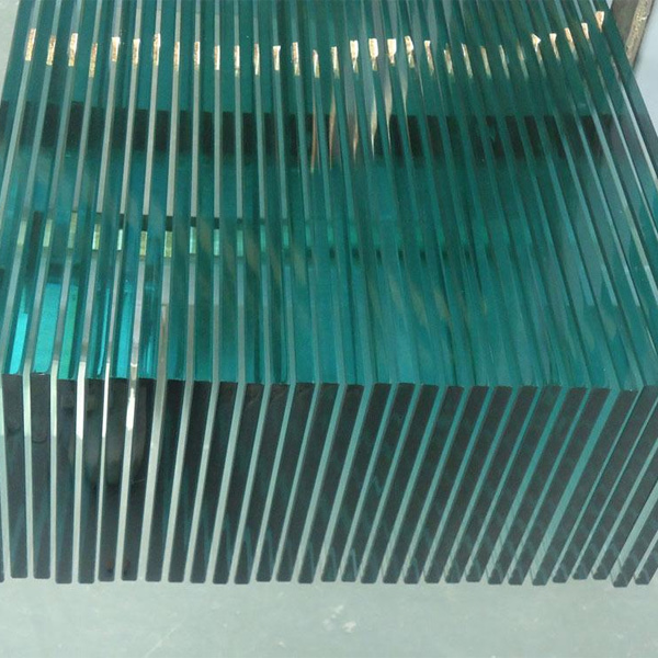 聊了这么多钢化玻璃的知识厂家想问一句大家对钢化玻璃的抗压强度了解吗?