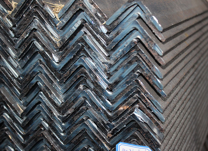 热镀锌角钢生产过程中常见的问题是怎样的？
