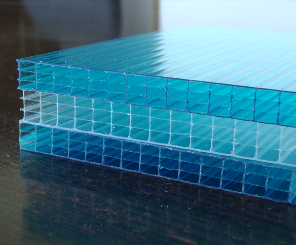 pc阳光板和有机玻璃俩种板材谁更适合做屋顶？