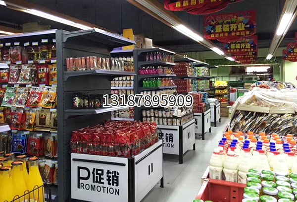 昆明興萬家超市貨架