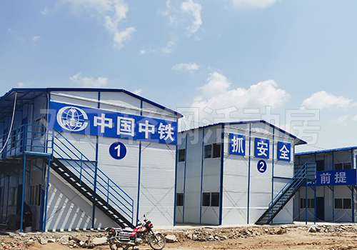 住人集装箱活动房可不可以买材料回来自行搭建？