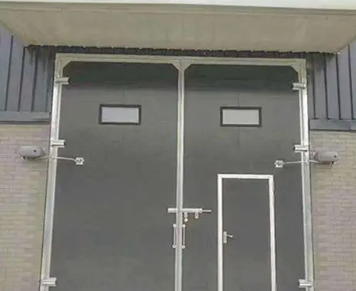 工業抗風門