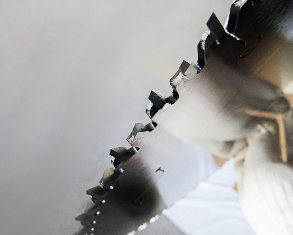 鋁材切割機的功能及用途