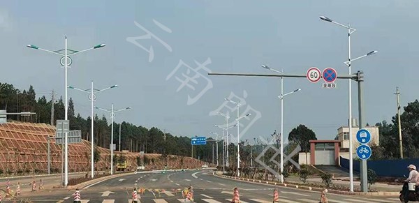 昆明杨林收费站沿路路灯工程项目