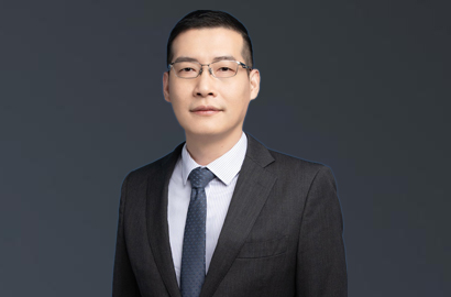 梁雄归律师