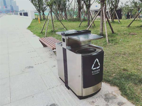 兴隆湖不锈钢垃圾桶安装项目