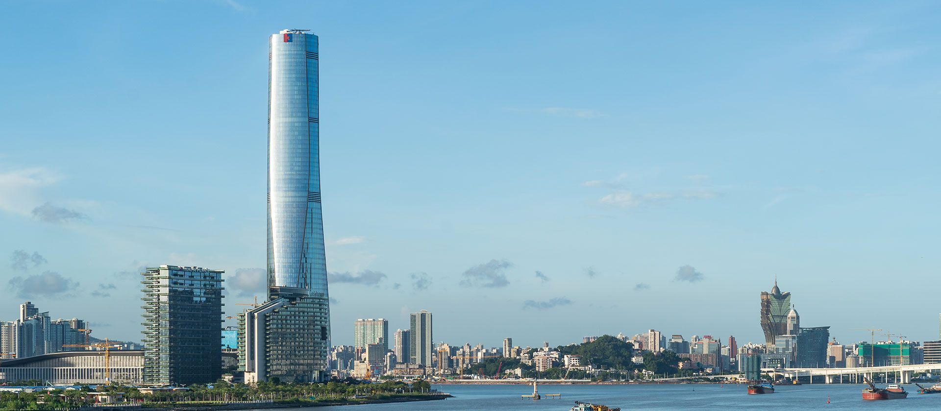 十字门商务区商用电梯设置案例