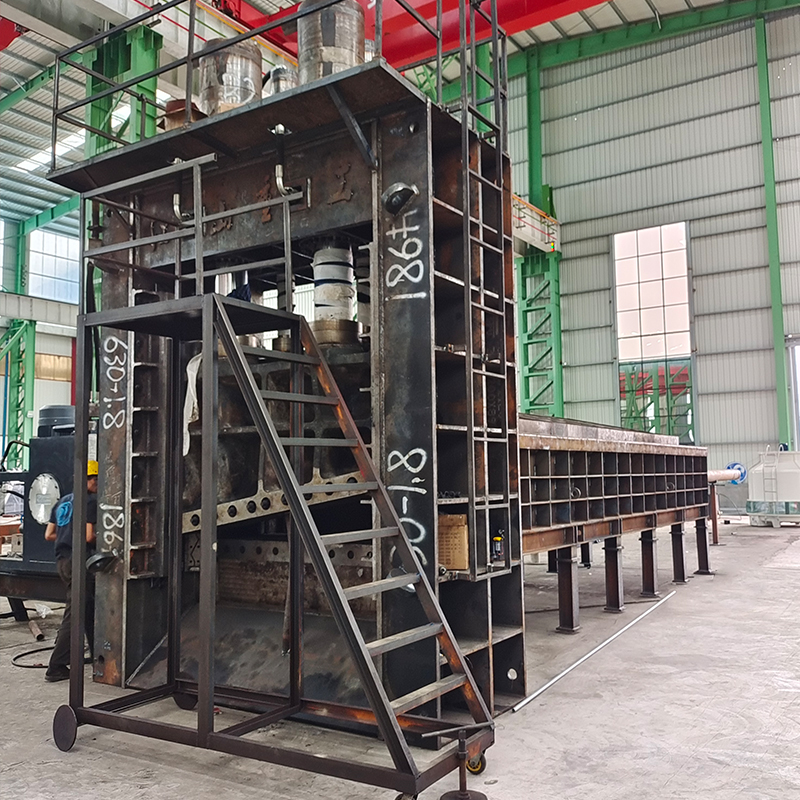 江山重工制造500吨至1800吨废钢液压龙门剪切机