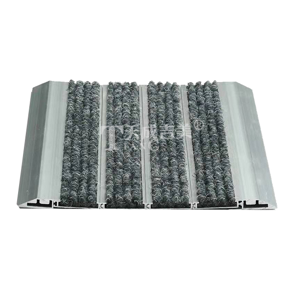 成都铝合金地垫厂家：防滑又卫生的铝合金地垫