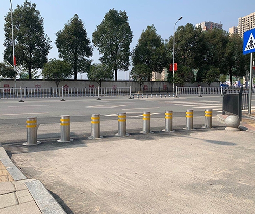 路障升降柱