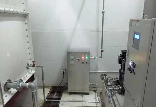 水箱自洁消毒设备安装