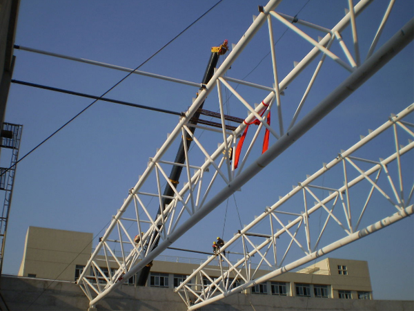 管桁架结构在桥梁修建、加固工程中的应用分析