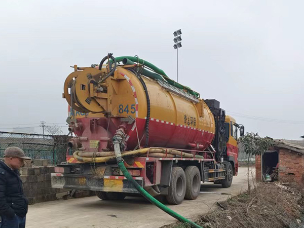 水环式真空自吸车