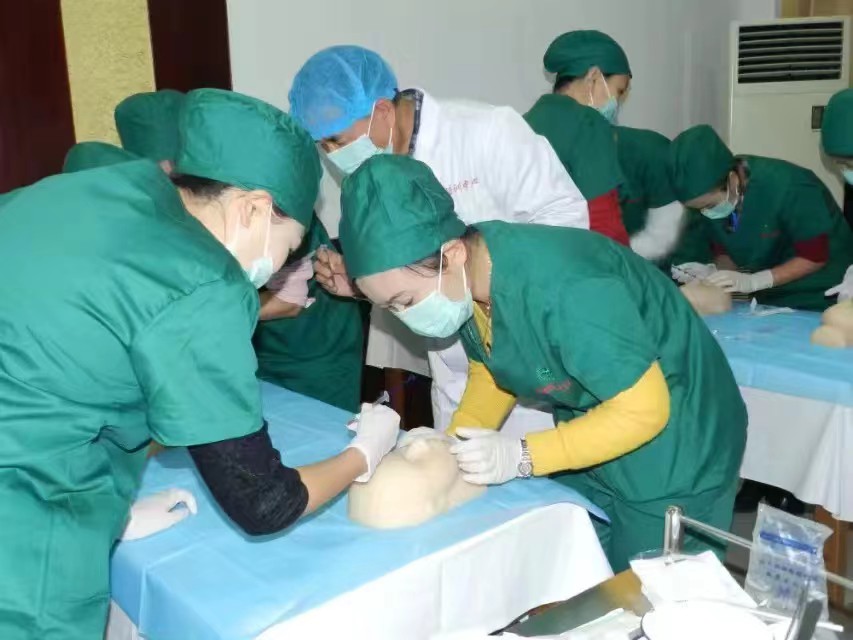 上海黃浦區微整形培訓去眼袋皺紋手術去除不佳的矯治辦法