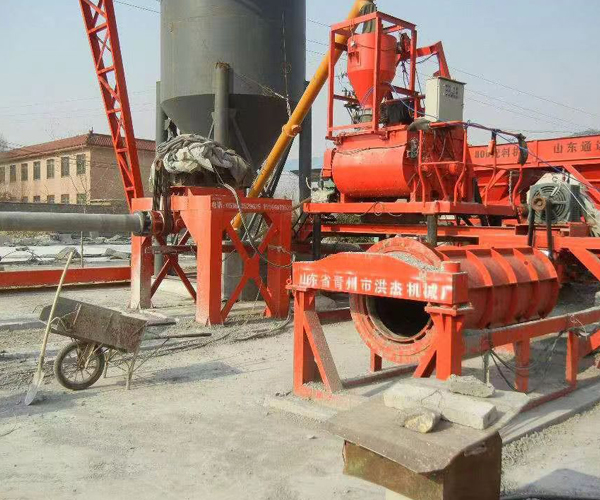 Centrifugal cement pipe making machine