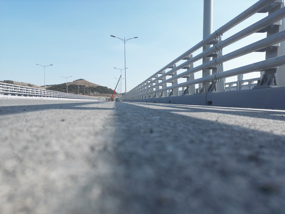 懷化城市交通防撞護欄原廠發貨 品質可靠 正確安裝橋梁護欄的方法