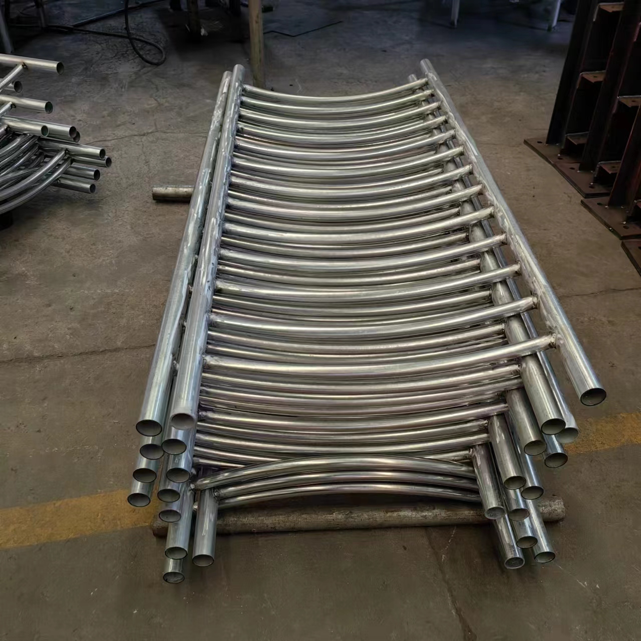 201 304材质不锈钢复合管护栏的标准
