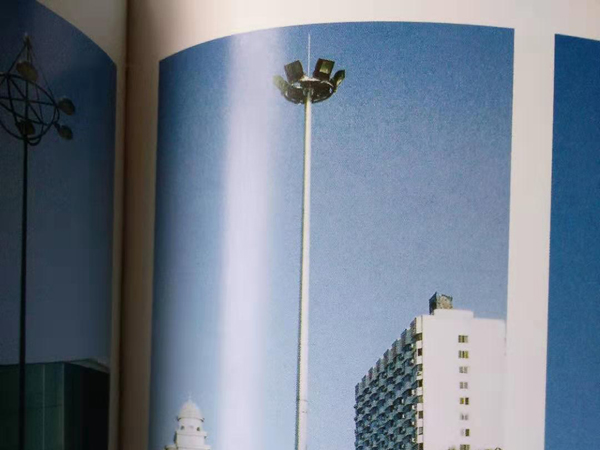 高杆太阳能路灯