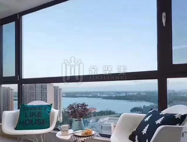 断桥铝纱窗