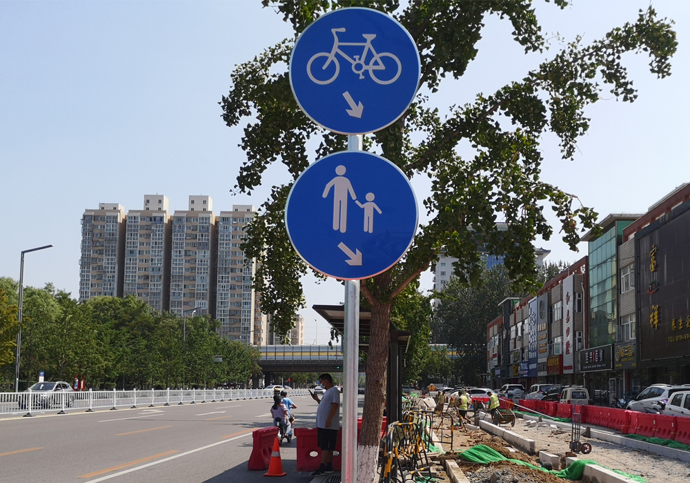 選用鋁材制作浙江交通標志牌的優勢。