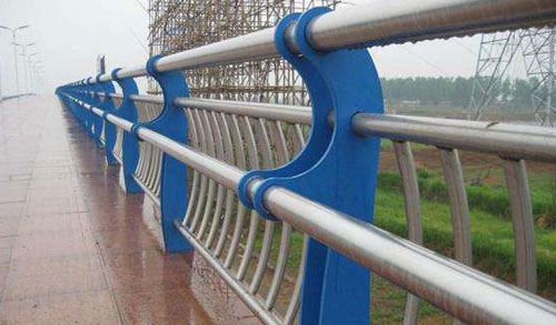 桥梁护栏，在施工时要注意哪三个问题呢，锋领来帮解答