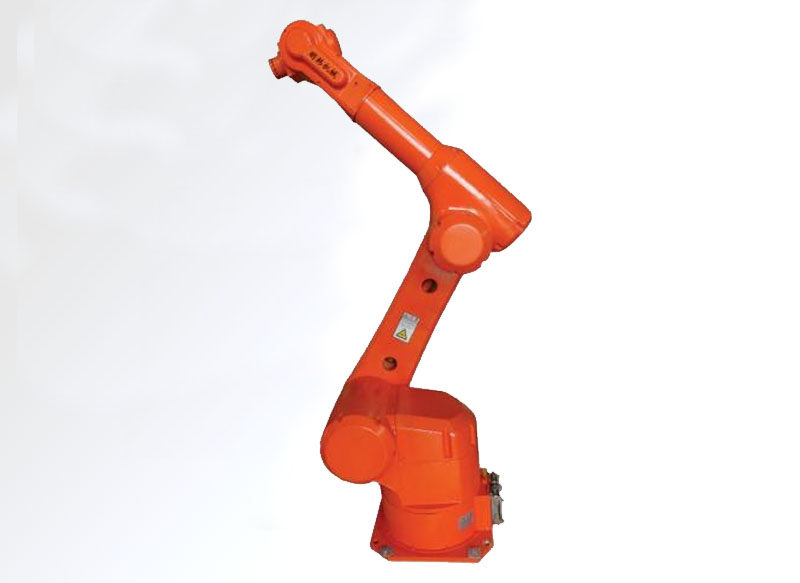 自動焊接機器人焊接采用富氬混合氣體保護焊。