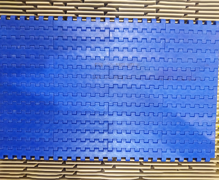 小节距塑料模块板带