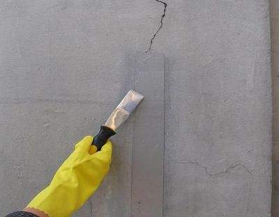 混凝土修补公司介绍混凝土裂缝的形成原因与裂缝修补