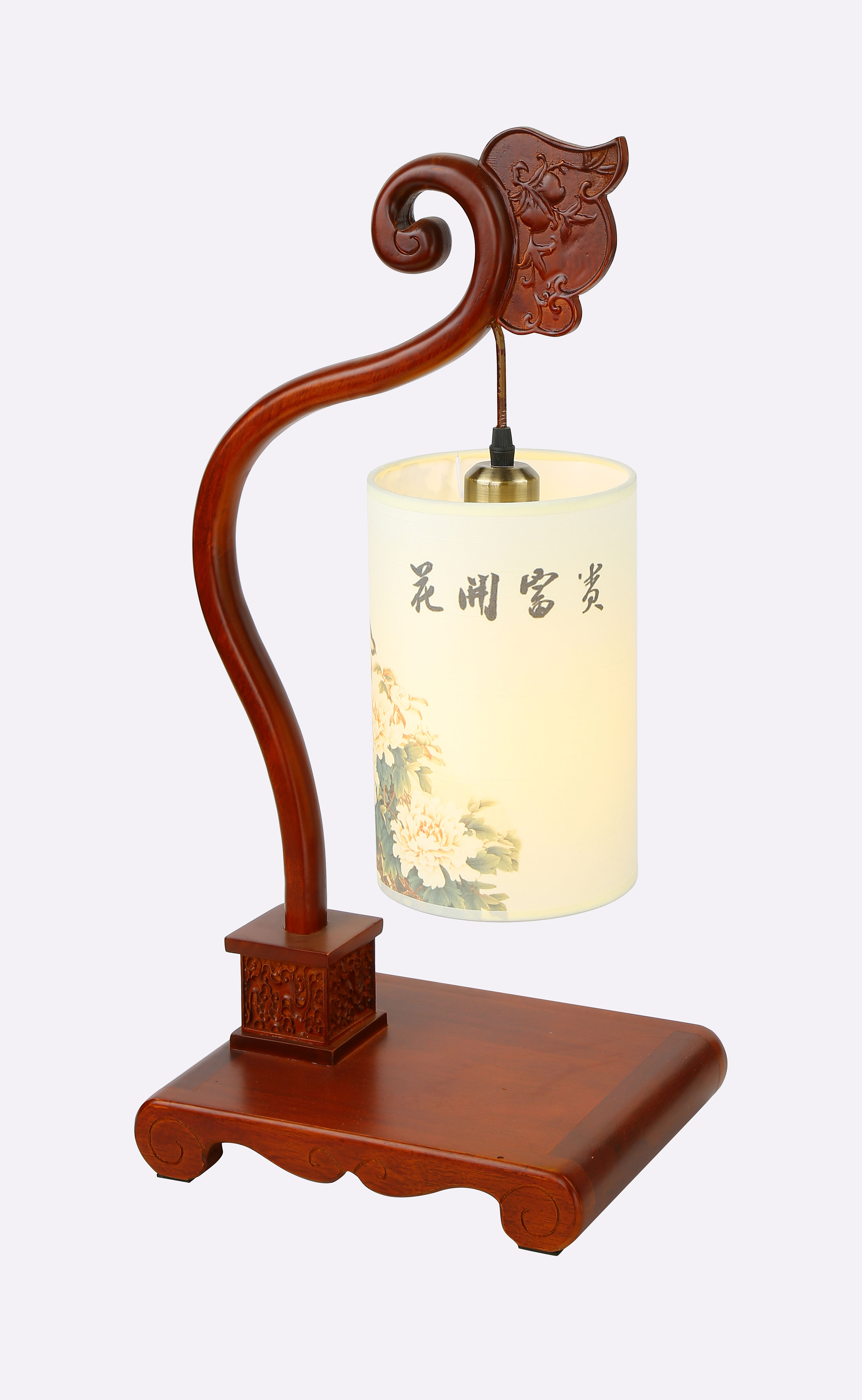 你知道新新中式吊灯都有什么特点吗？