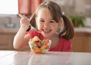 膳食宝塔模型公司提醒您勿让孩子吃的过饱