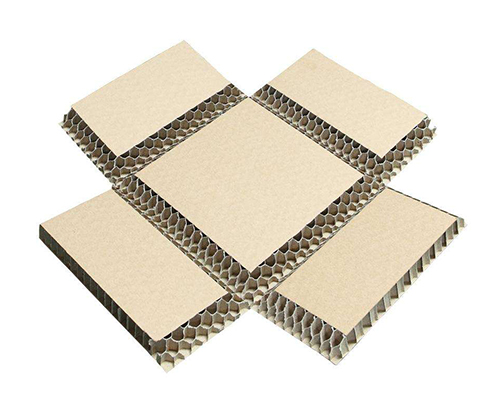 蜂窝纸板使用材料少，成本低