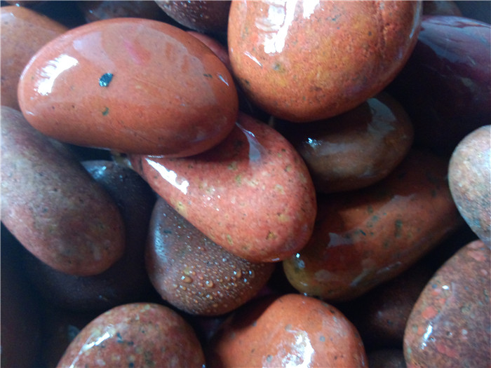3-4厘米红色鹅卵石