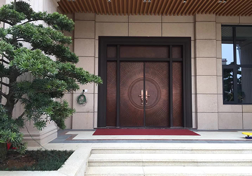 晨暉鋁木裝甲門安裝效果展示