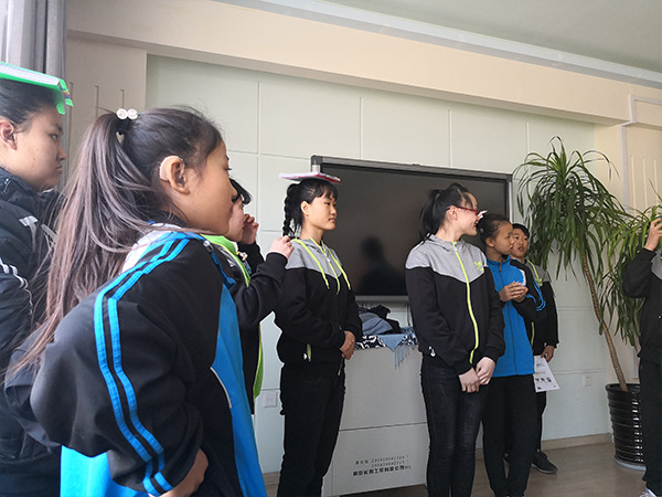 春雨茶学堂在皇姑聋校举办活动皇姑聋校的学生