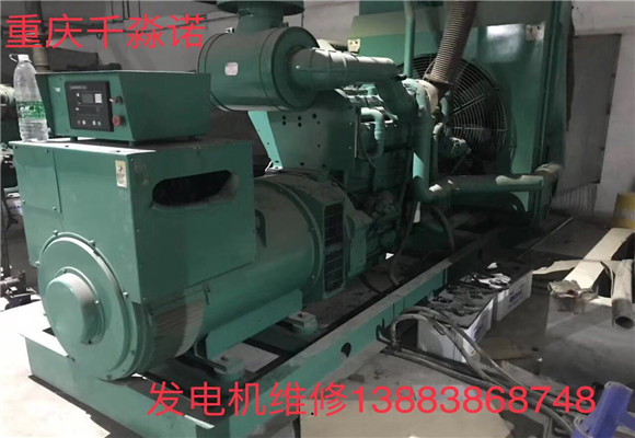柴油發電機組自動關機時，轉速會逐漸降低