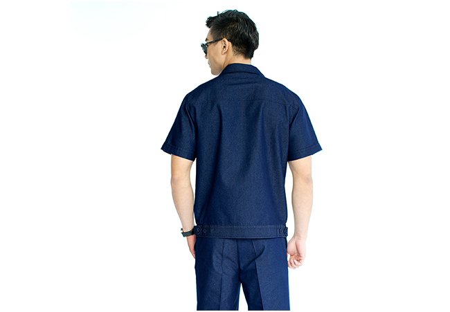 工作服定制人员说说穿工作服的好处