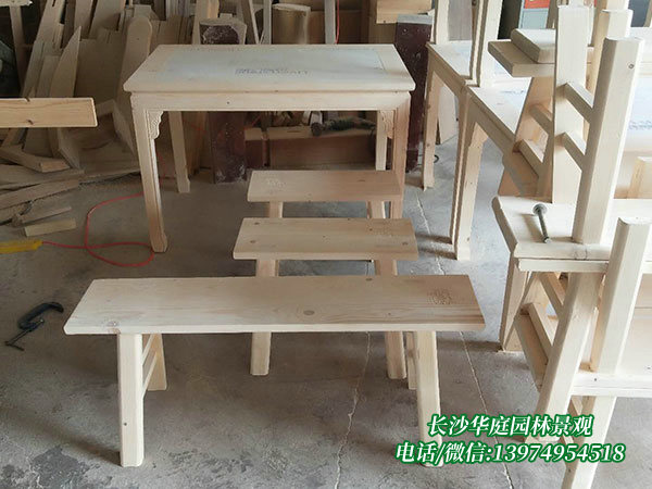 延长防腐木家具寿命的方法