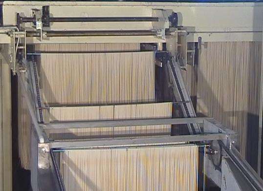 漳州/莆田食品烘干机是常用的连续式干燥设备