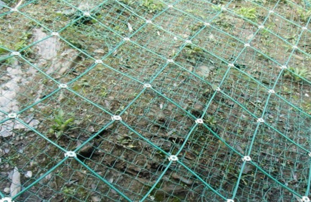 贵州防护网浅谈主动防护网生产厂家杰出的坡面防护效果